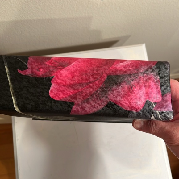 Adorable Ted Baker Floral Handbag - Picture 7 of 14